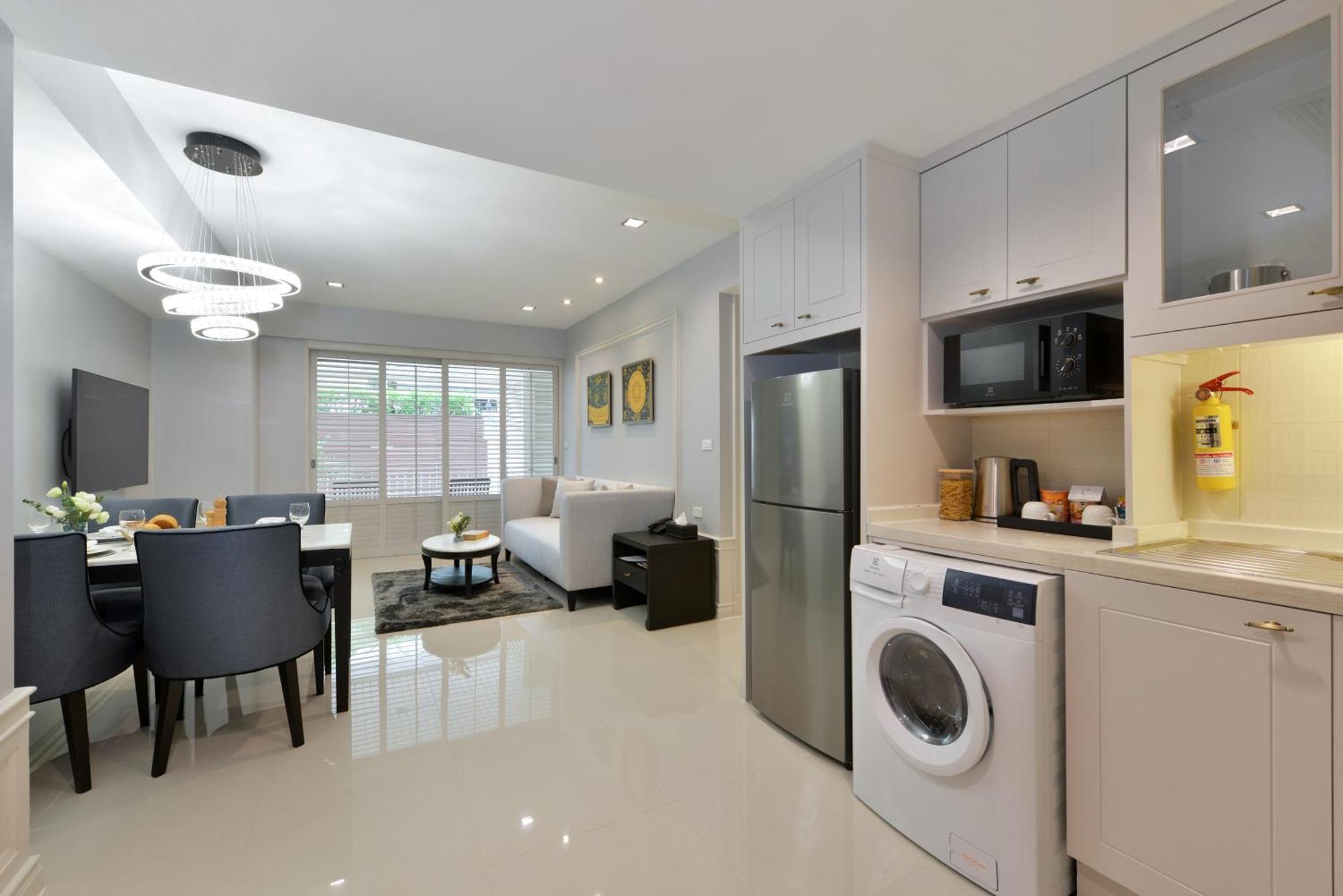 Centre Point Sukhumvit Thong-Lo Banguecoque Exterior foto