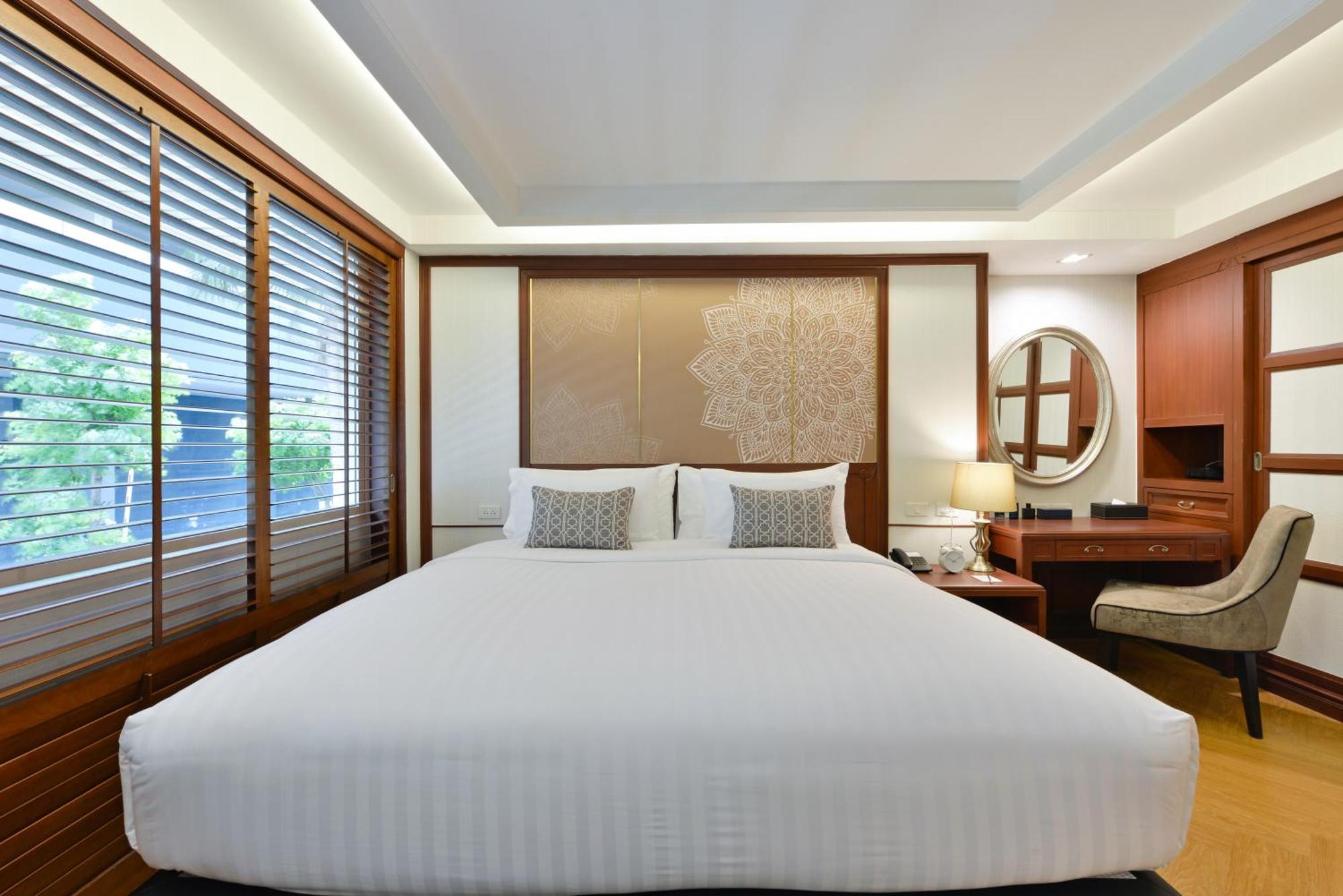 Centre Point Sukhumvit Thong-Lo Banguecoque Exterior foto